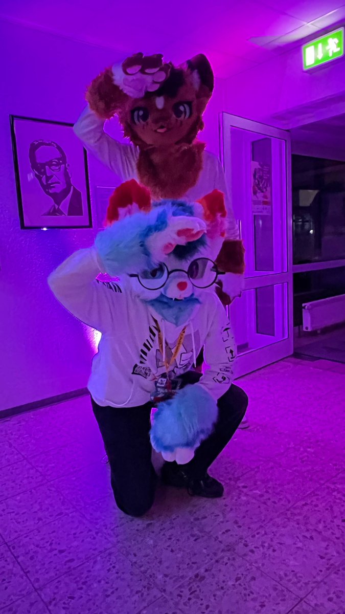 Browni_vrc's tweet photo. Furry fursuit stuff
#furry #fursuit #gay #gayfurry #furrymeet https://t.co/zcw3IsdVnR