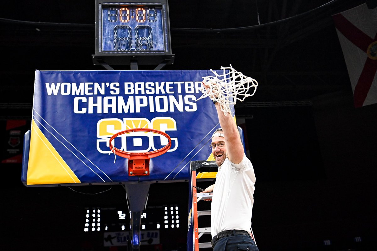 JMU Duke Club tweet media