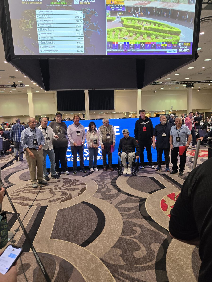 Daily Racing Form tweet media