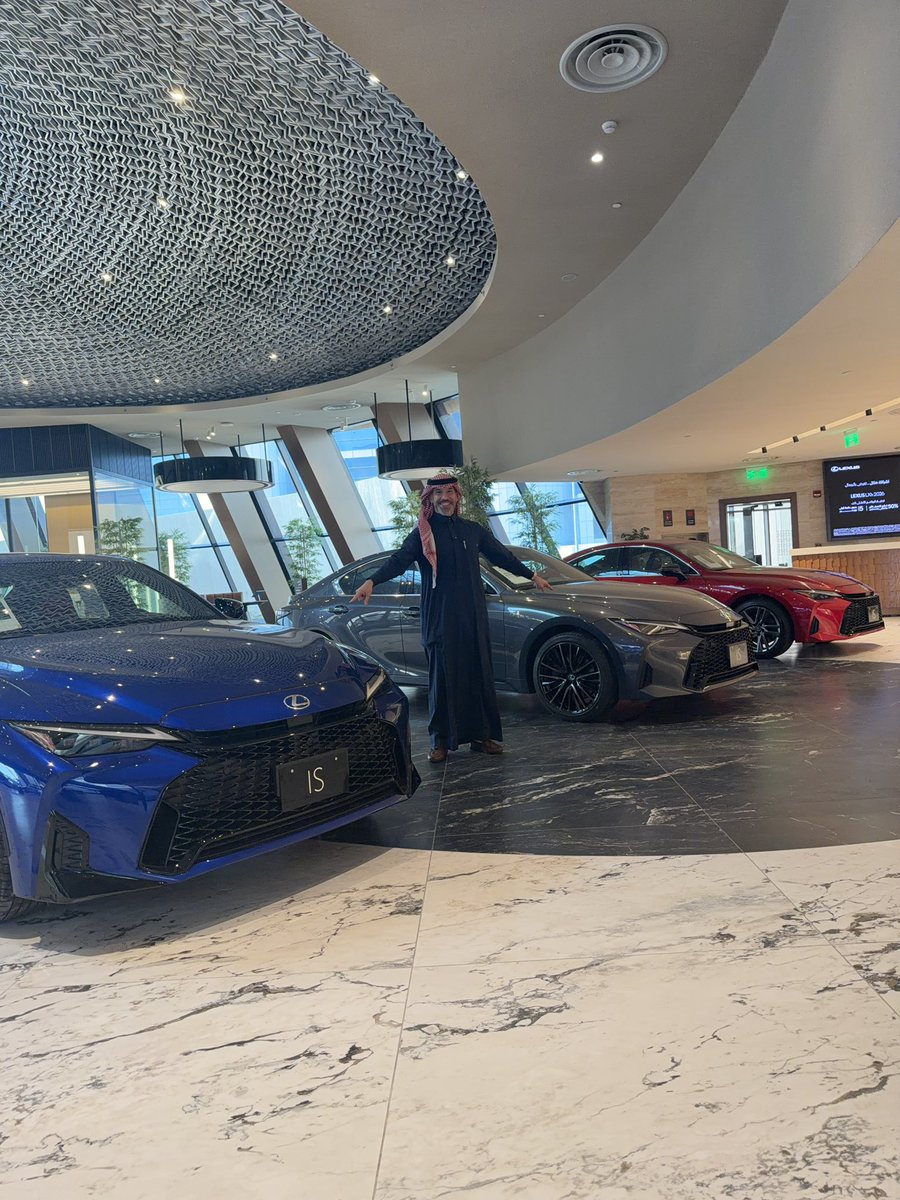 اوتو كاتش مع م. هاني داغستاني tweet media