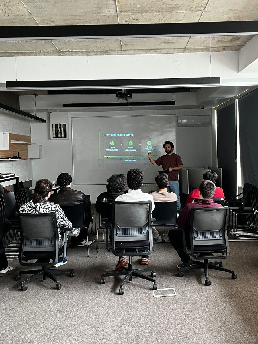 Movement Hub İstanbul tweet media