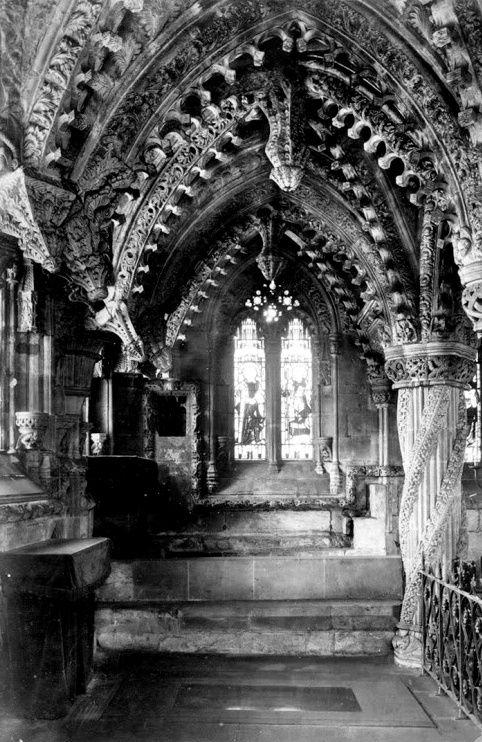 tourscotland's tweet photo. Old Tour #Scotland #Ancestry Travel Visit #Genealogy #Scottish Family #History Blog #photography of the Lady Chapel in #Rosslyn #Chapel. Founded in 1446 by William Sinclair, Earl of Orkney, it is situated just South of #Edinburgh https://t.co/vtiWeIZUOn https://t.co/keWSgokZCP