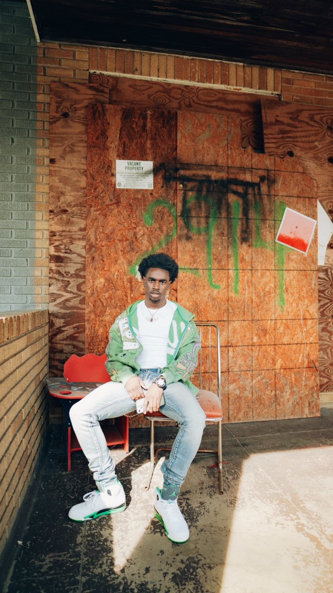 Blairracked tweet media