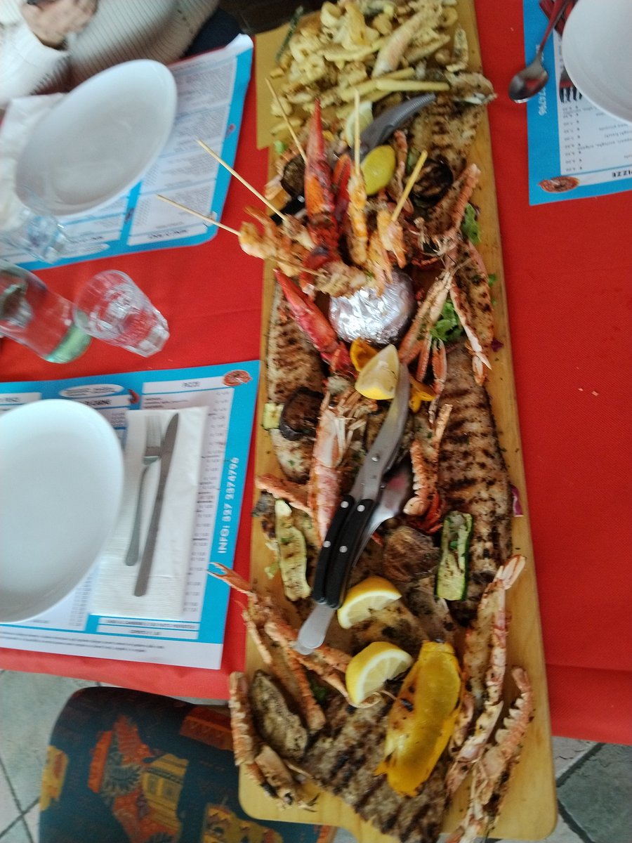 km627673's tweet photo. https://t.co/5QNueOdrVO 

Un pranzo indimenticabile 💯😋😋 https://t.co/YisKqThWK1