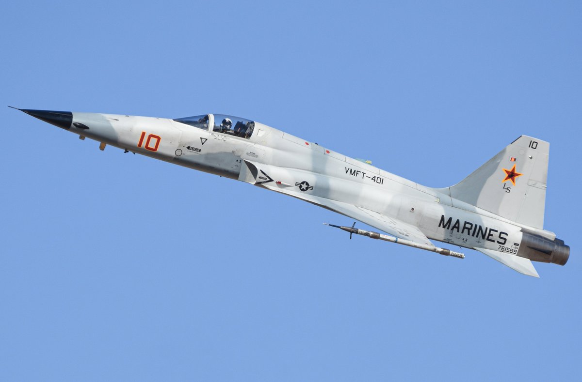 619_Aviation's tweet image. VMFT-401 and their F-5s out at MCAS Yuma during FINEX 1-26.
#f5 #mcasyuma #vmft401 #snipers #wti