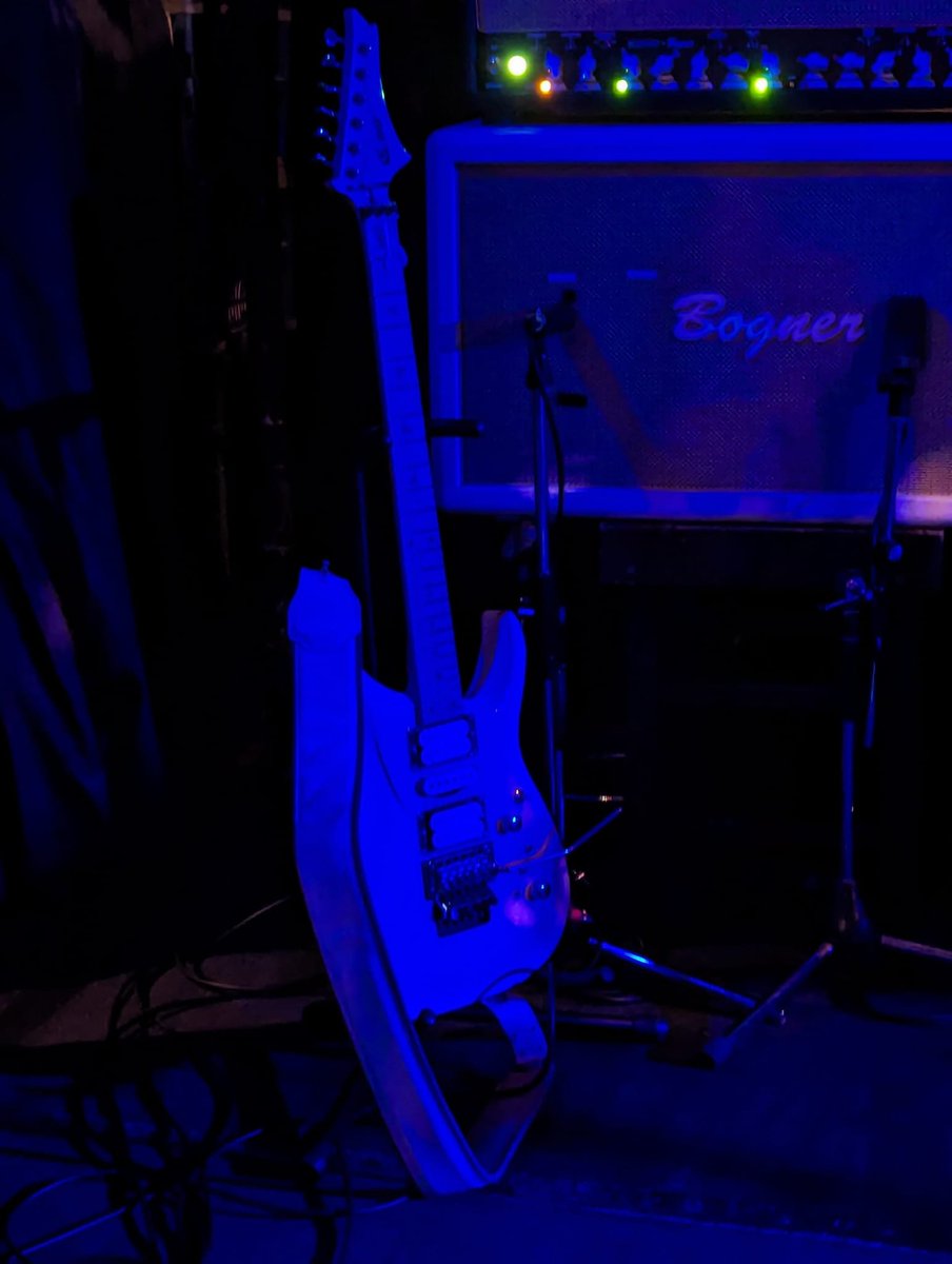 steve_damarell's tweet image. トレモロアームのサポートは、ちょうど2年前の今日提供されました🦾😆

#YASHIRO