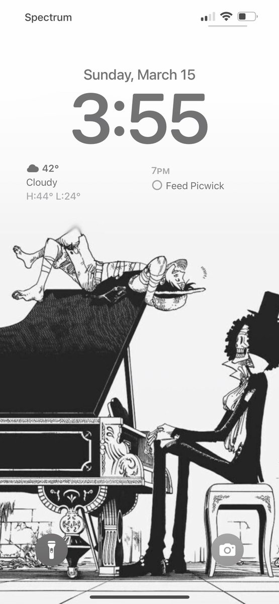 alexisryry's tweet photo. @YUNGJEFF My screensaver always https://t.co/D5GprPPpEu