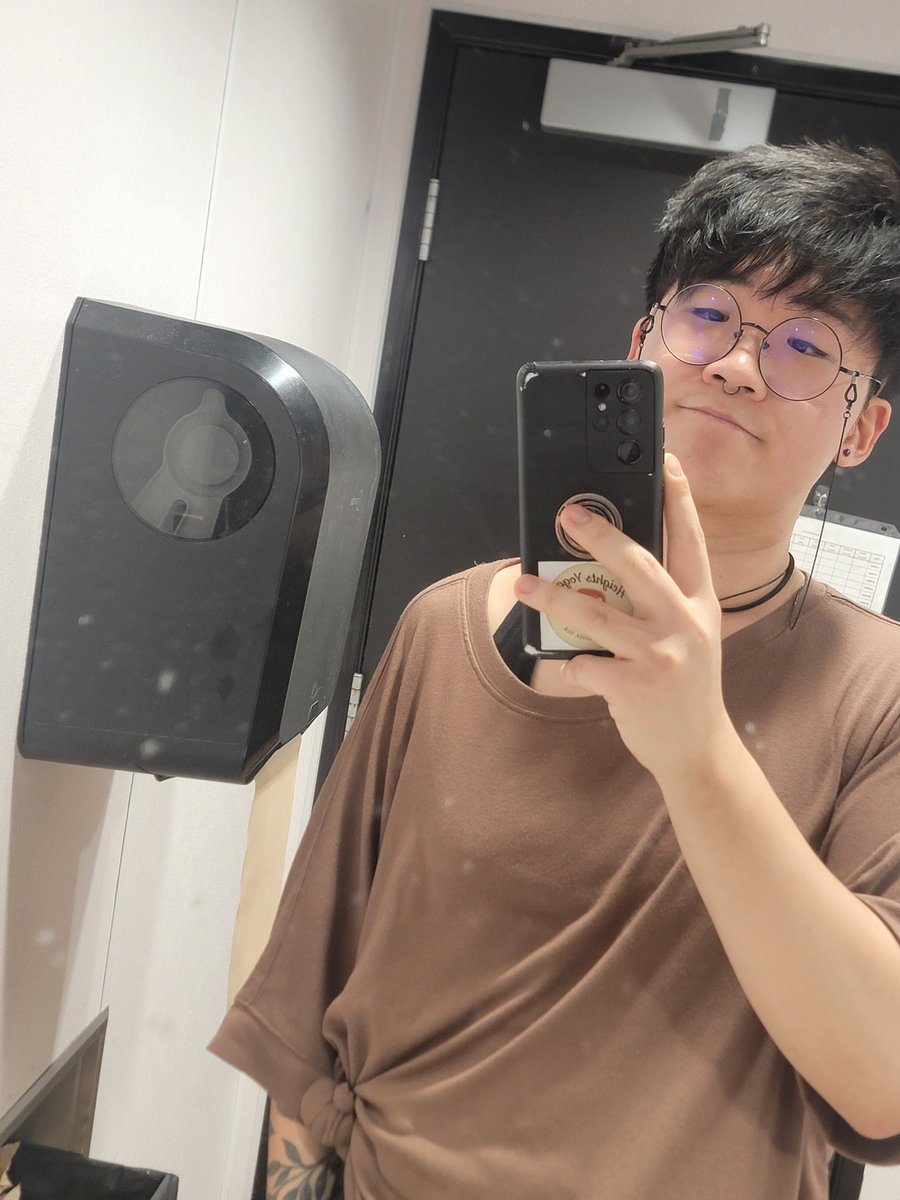 Horang tweet media
