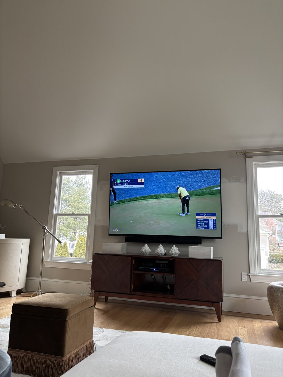RealDealNealer's tweet photo. Maturing in life is watching Sunday golf at your buddies house https://t.co/orGvjlg9oD