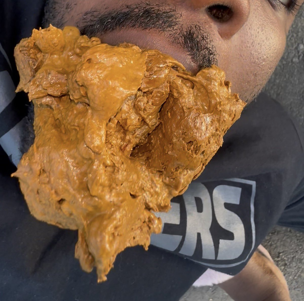 peanutbuttahole tweet media