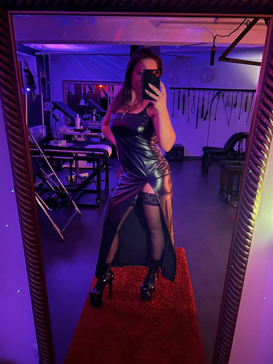 Mesmerizing Ella Narcotic🖤 tweet media
