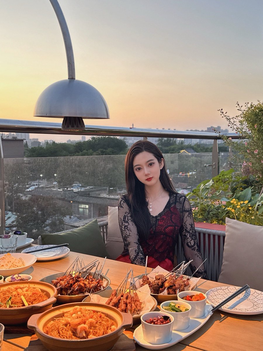 นู๋น้อง^_^ tweet media