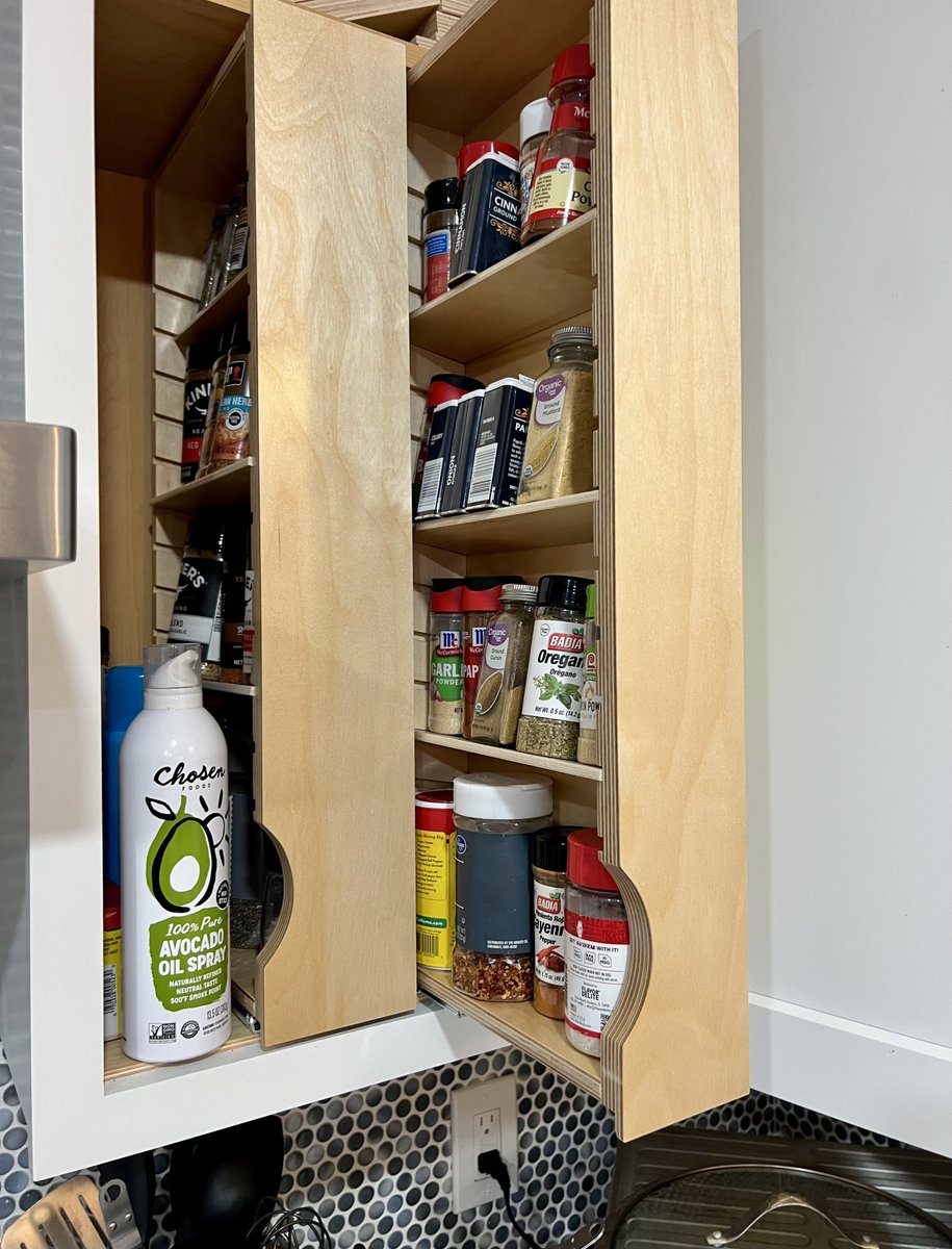 ShelfGenieVa's tweet image. Custom storage wins! ✨ Spice racks, drawers, towers—effortless organization for every corner.

#ShelfGenie #OrganizedKitchen #HomeStorage #Spices #Spicestorage