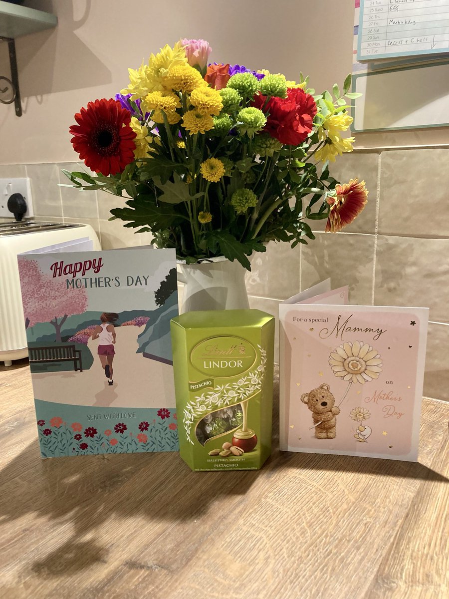 Lorraine Mullally tweet media