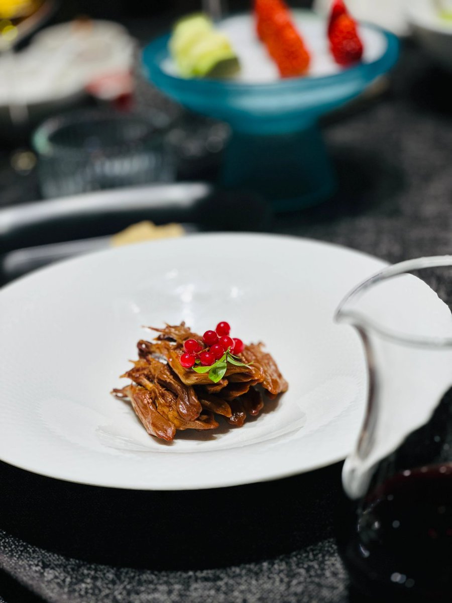 The best excuse to stay up all night🍽✨