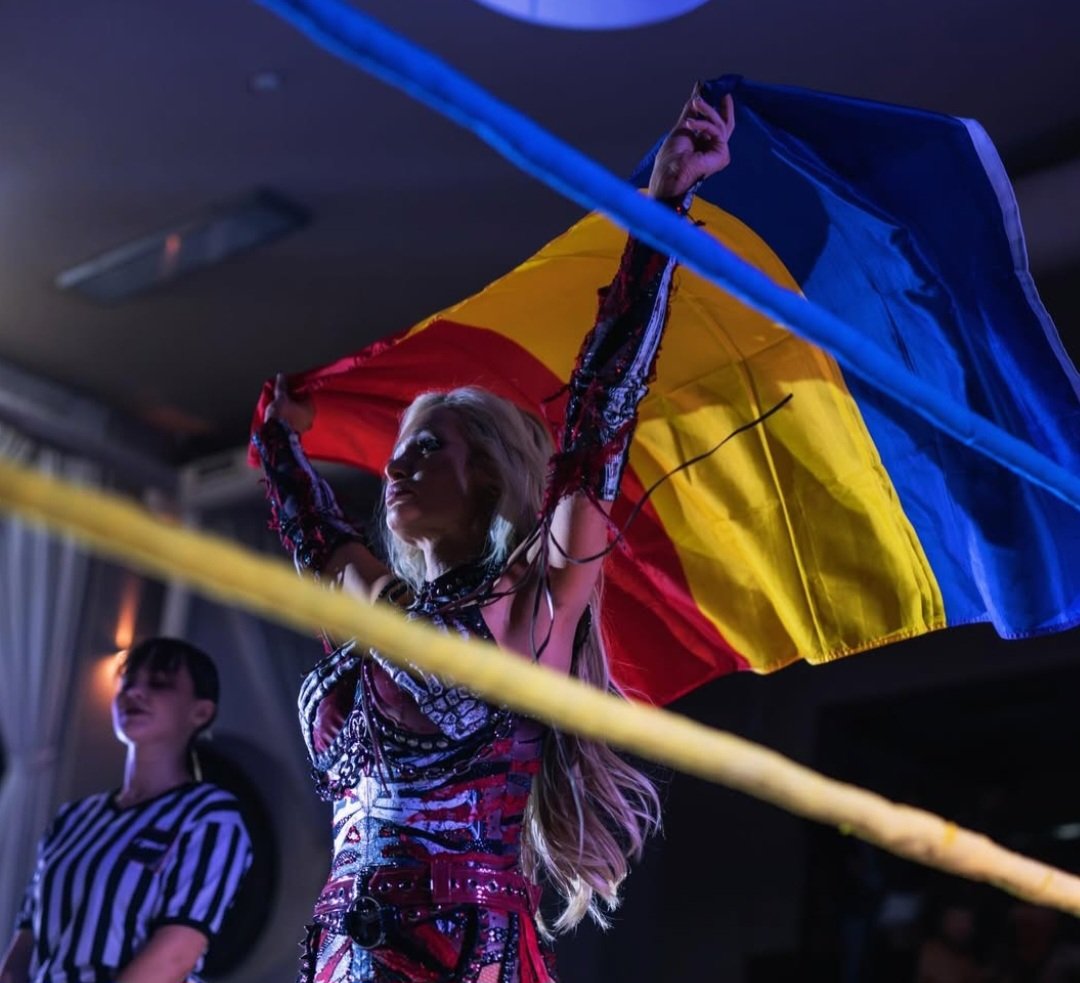 𝓐𝓹𝓱𝓻𝓸𝓭𝓲𝓽𝓮. (Parody Account) tweet media