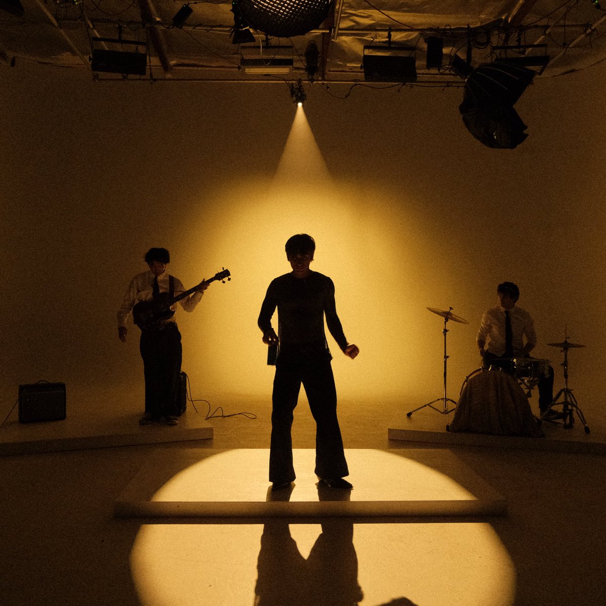 TheJohnnyHQ's tweet photo. Canโt stop watching the #HYL music video ๐ https://t.co/8EIHC3Aqei