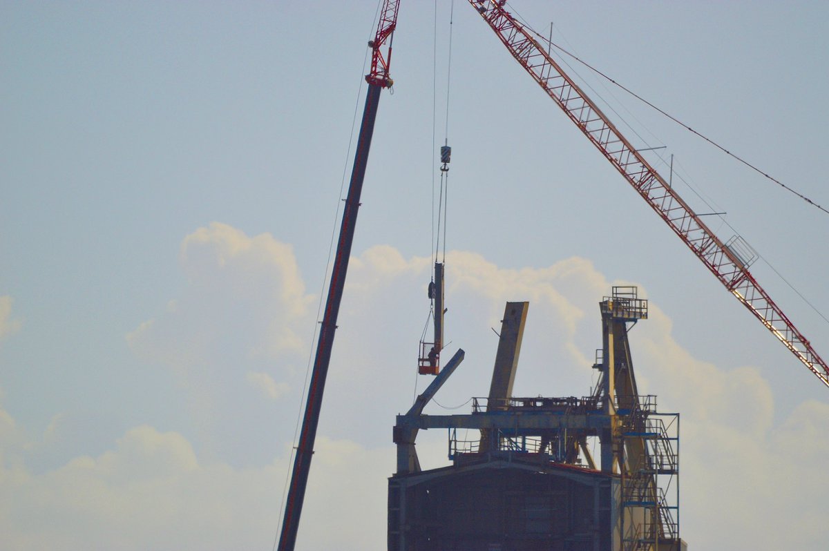 Removal of the first unloading crane is well under way at Port Talbot Steelworks Tidal Harbour. I take my hat off to the crew suspended from a crane in a “man basket”. In the wind and cold using cutting equipment to remove structural steelwork section by section. 

#porttalbot