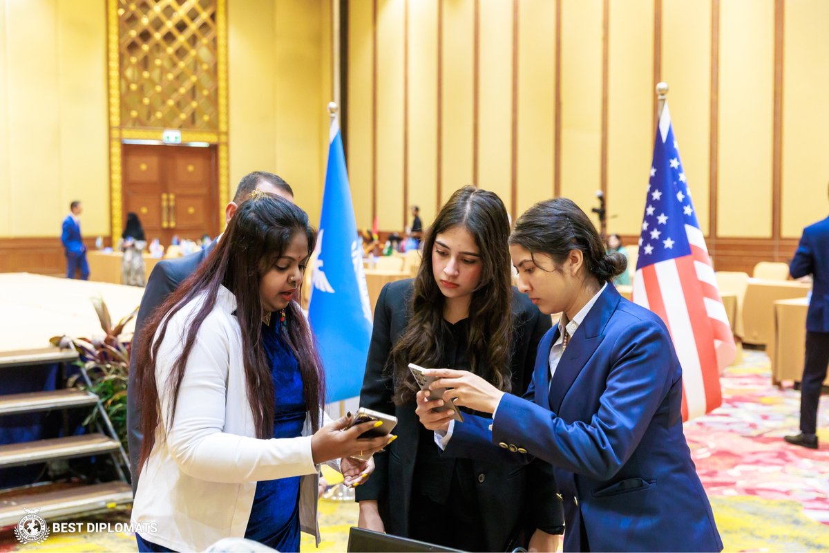 Best Diplomats tweet media