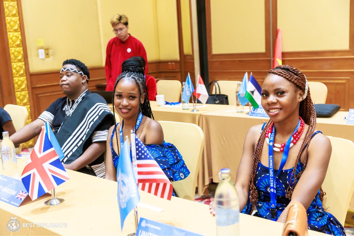 Best Diplomats tweet media