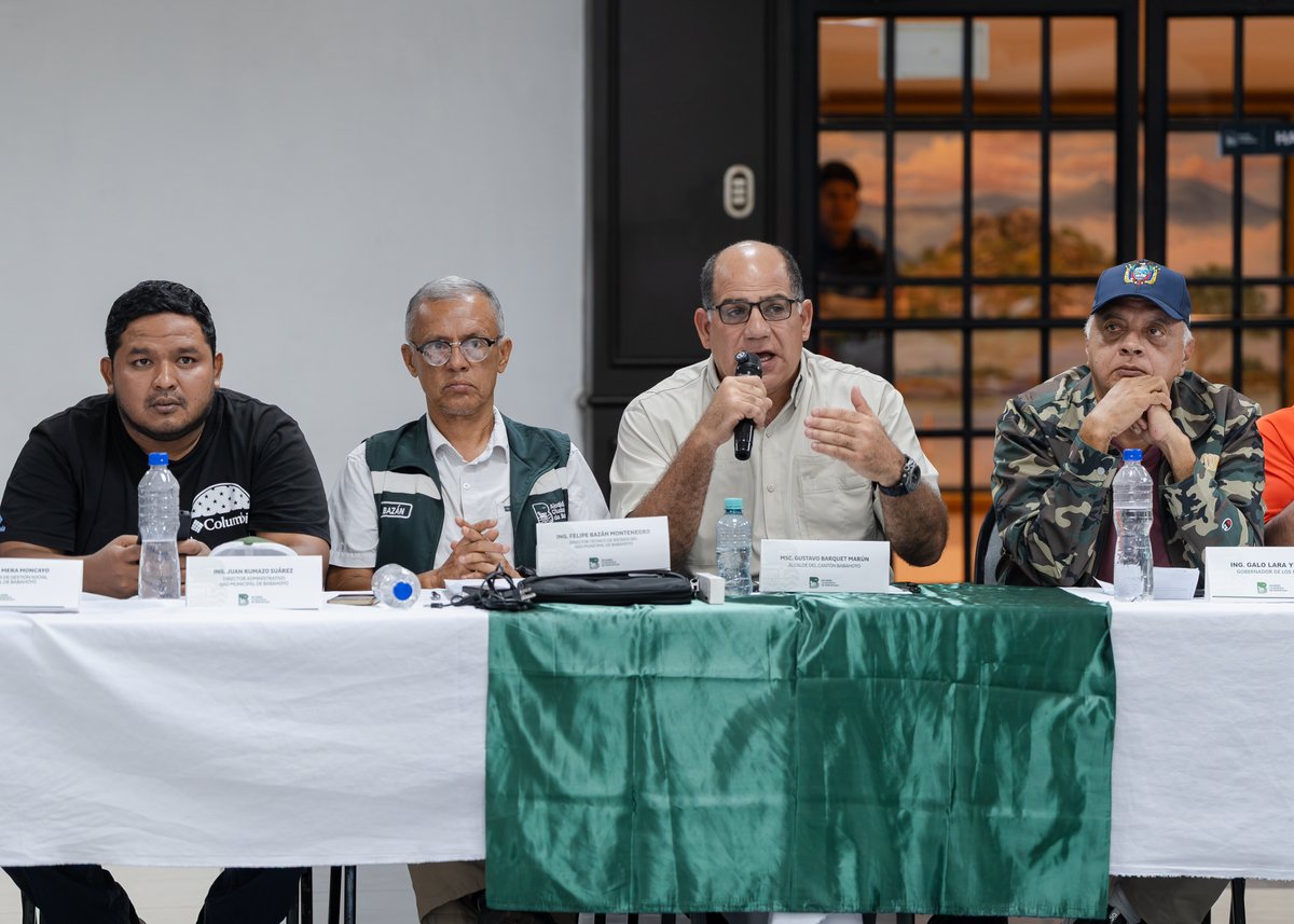 alcaldiabbhy's tweet photo. BABAHOYO EN EMERGENCIA: MÁS DE 25.000 FAMILIAS AFECTADAS
Desde el #COECantonal, liderado por el alcalde @GustavoBarquetM, se coordinan acciones inmediatas.

▶️https://t.co/bRRuAacymk

#AccionesInmediatas
#AlcaldíaCiudadanaDeBabahoyo https://t.co/eJ2gWp0cLL