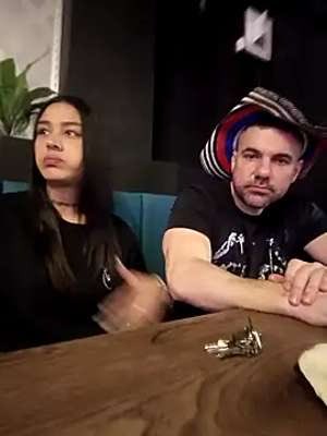 🚨 I will play the clips of Alex when he was having a Space in the background while his girl was stripping live on webcam. You can hear him and others talking. Even got him picking his nose.

Worth 40 mil 🤣🤣