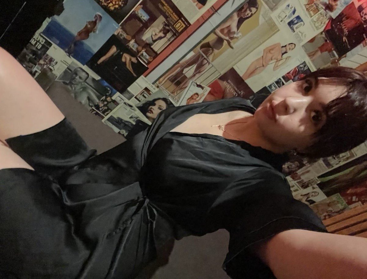 Daniela_la7's tweet photo. I'm all yours, body begging for your touch🥵💦 wanna fill me with cum right now? 
https://t.co/6N6OgM8Tr8 https://t.co/SI2qySztrk