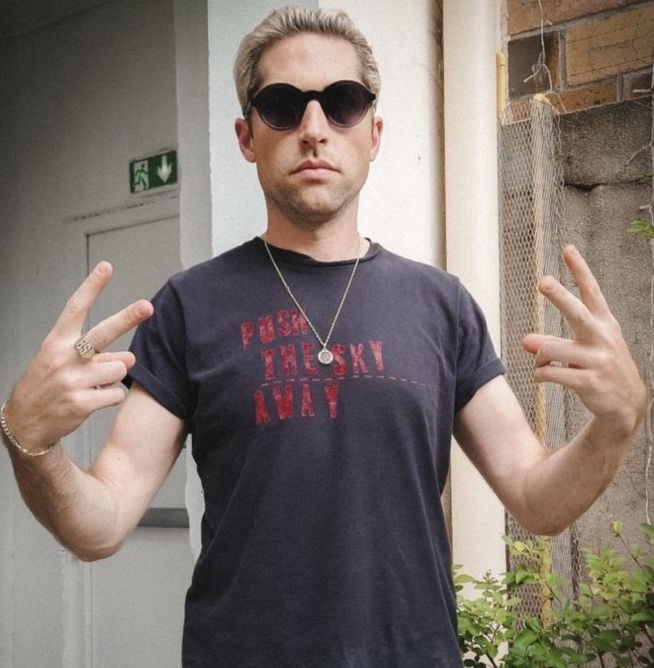 ⋆*:•٭sofia⋆:•*⋆ tweet media