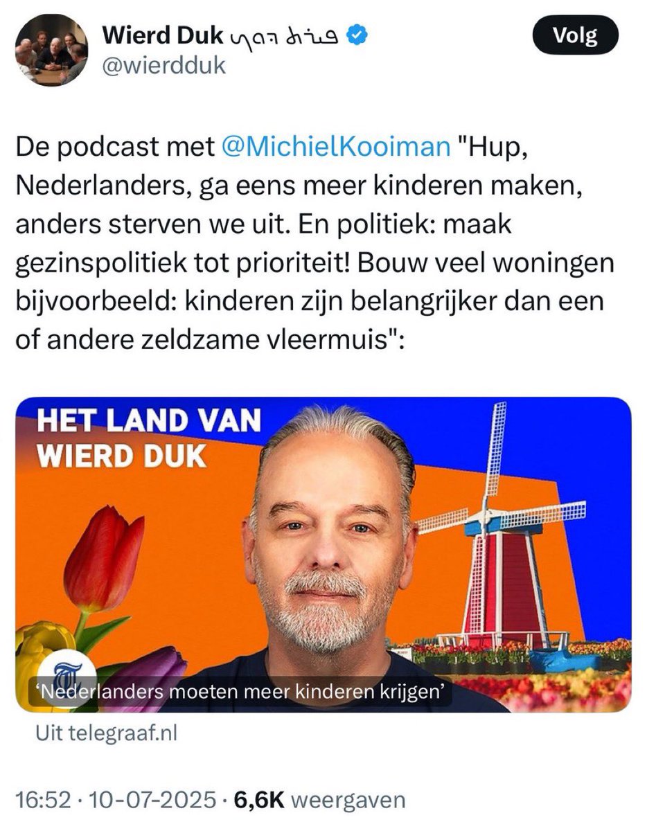 DannyWijnhoud's tweet image. Benieuwd naar de verborgen tattoos van #WierdDuck!

Zou hij #Putin op zijn lichaam hebben of Tijs van den Brink of een molentje met klompen? 

#putinversteher #nvdd