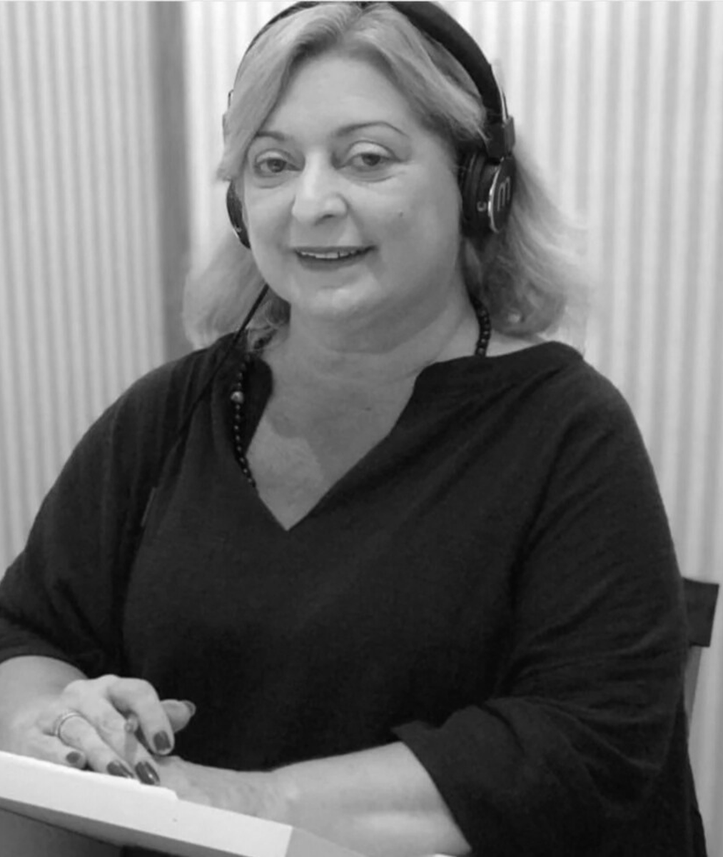 TheCartoonBase's tweet photo. Suzete Piloto has sadly passed away at the age of 62.

The voice of Gerel, Alice Green, Betsy Wilkins, Descendants Evil Queen and many more in Brazil. https://t.co/jdTSqyZosM