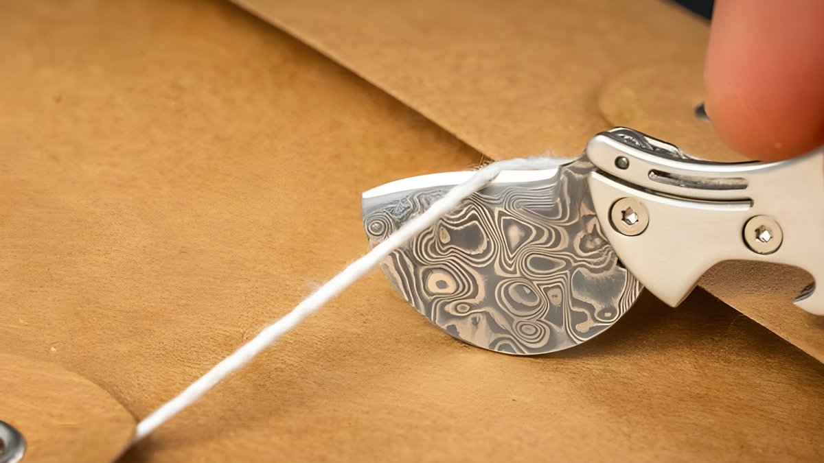 stingknives's tweet photo. Meet the Sting Personalized Mini Pocket Knife—your new favorite Edc Utility Knife.

From a precise Keychain Box Cutter to a reliable Pocket Outdoor Knife, it handles every task with style. Handcrafted Damascus steel meets everyday functionality. 💎
#EDC #PocketKnife #UniqueGift https://t.co/E87O0V2C0r