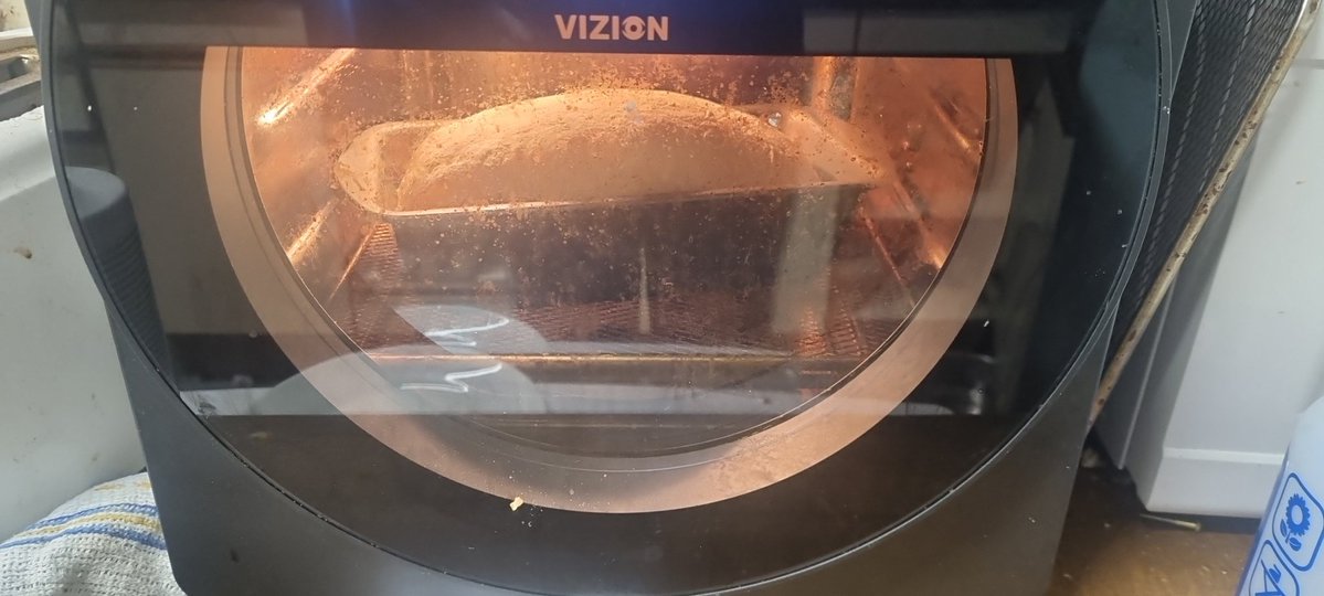 Stevo_author tweet media