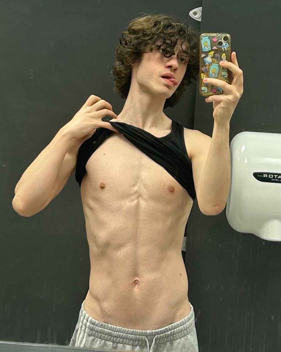 Michelangelo tweet media