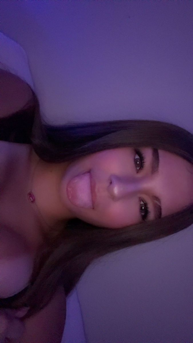 Secret private 🍒 tweet media