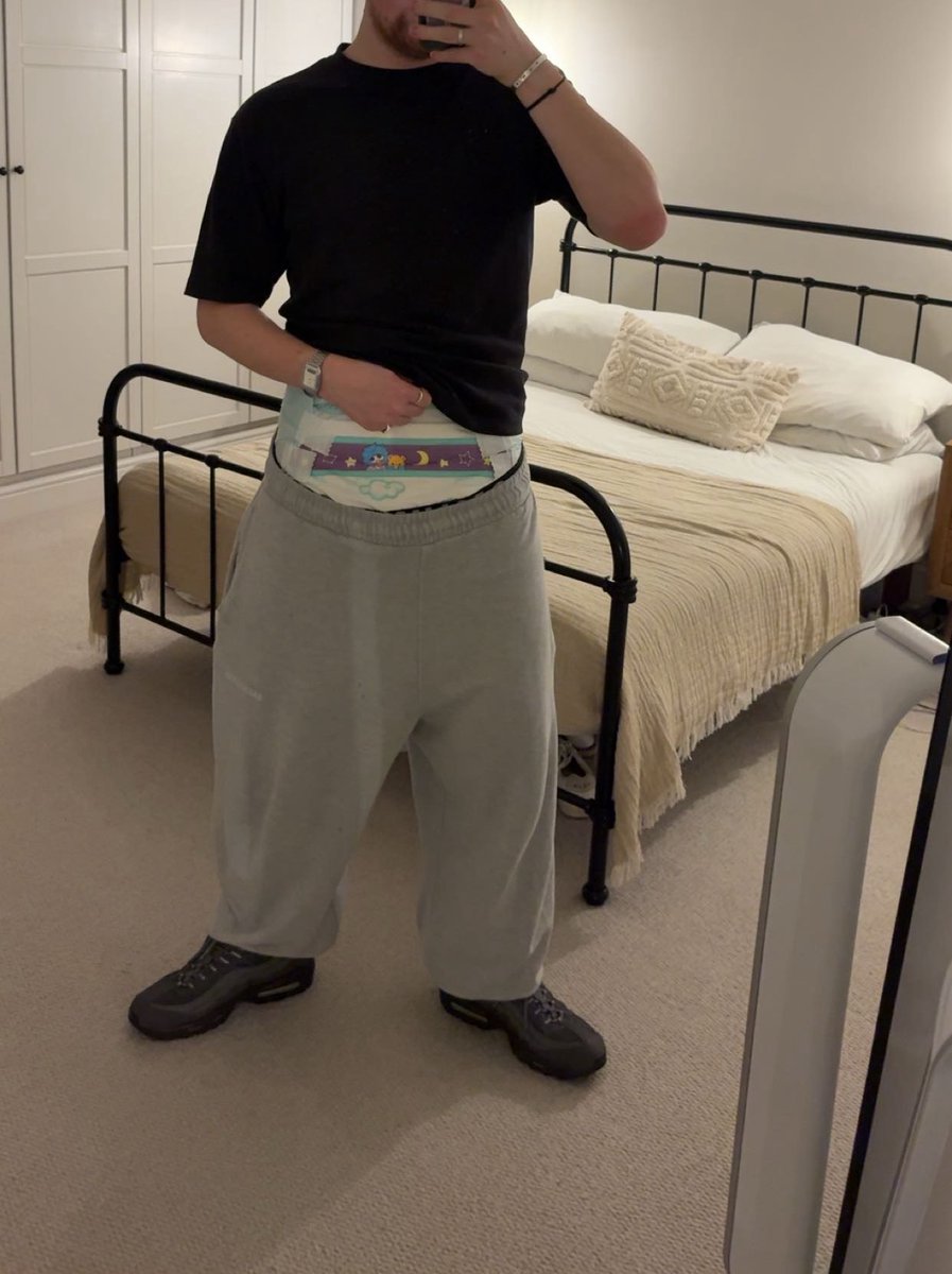padded twink tweet media