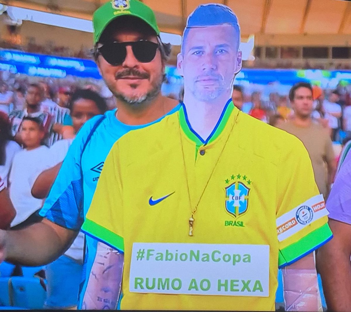 FluCentraI's tweet photo. #FábioNaCopa https://t.co/xLRtBlxAYU