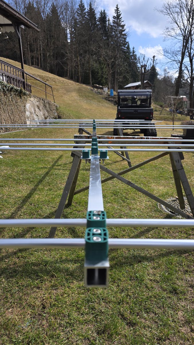 Radovan Vlacilik om2zz tweet media