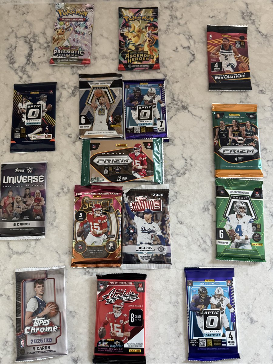 juice8ox's tweet photo. @cardrestocks @TomZeffiro @IJustNeedThisA6 @kevinhilden @magikarp0269 @PBNTallday @LunchBox_Cards @scadams80 @Big5Army @JungleCollector February RAK courtesy of CardRestocks 

CR has truly changed the game when it comes to X. Community oriented and driven, every single person is here to help ya. 

Thank you flip and CR operations for the RAK. https://t.co/5RkMehZ20Z