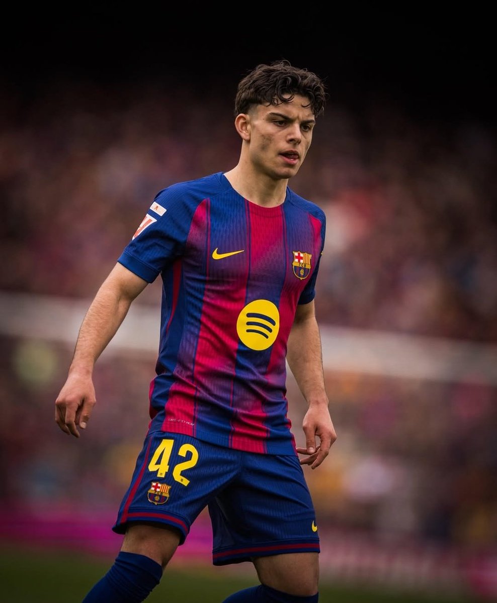 Gran victòria de l'equip. Feliç per debutar al Camp Nou i a <a href="/LaLiga/">LALIGA</a> amb la nostra gent.

Gràcies a tots per el suport. Ara hem de seguir treballant mes que mai. Força Barça sempre!💙❤️