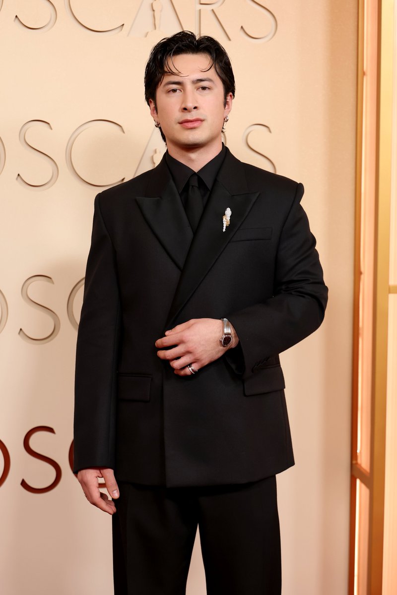 Cosmopolitan tweet media