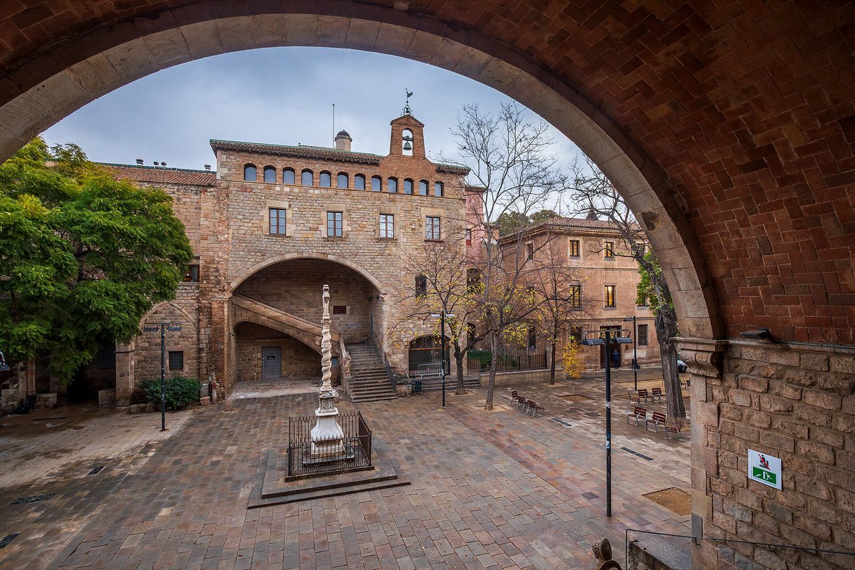 Històries de Barcelona tweet media