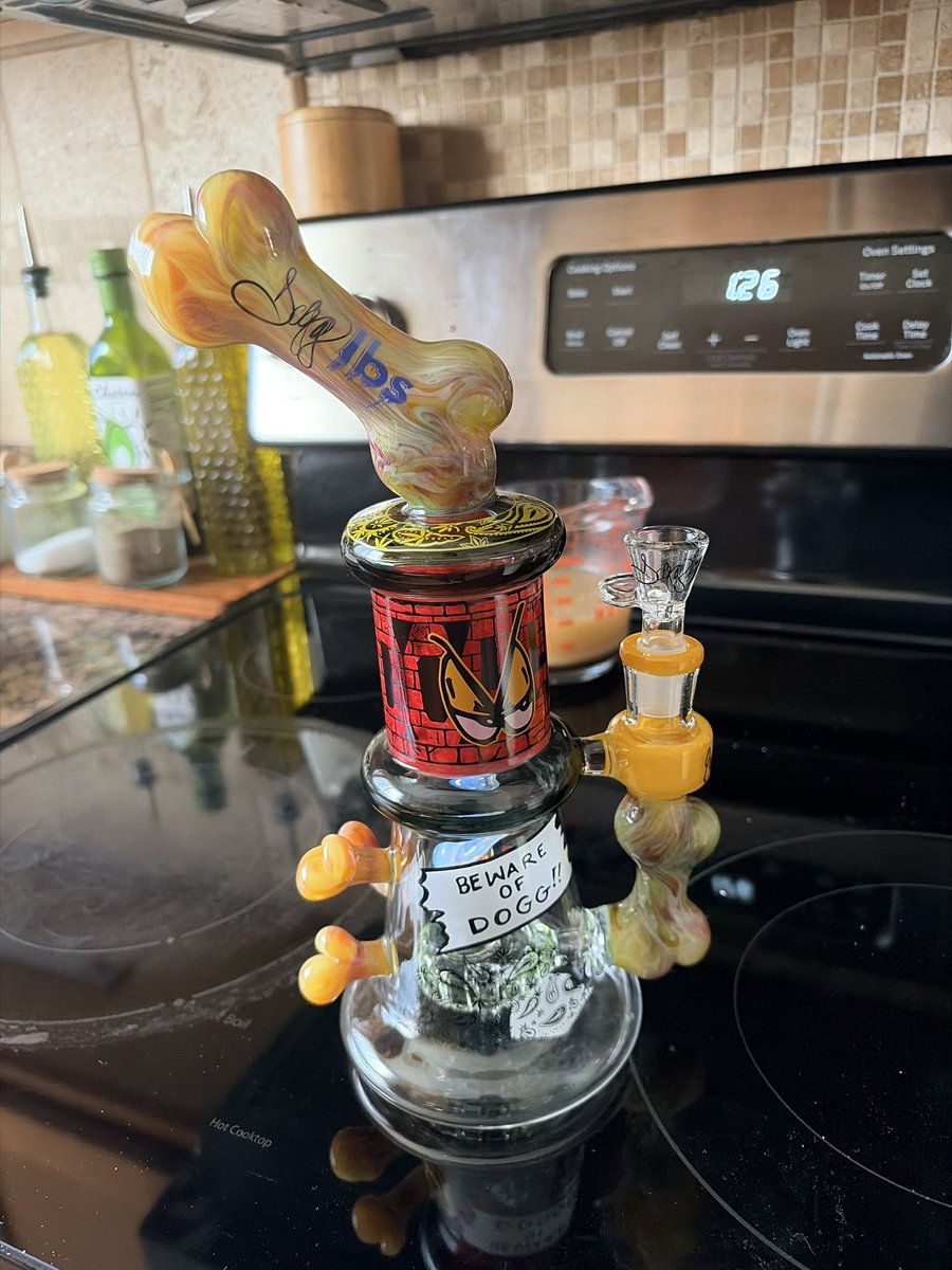 Shepours4sinherkombucha tweet media