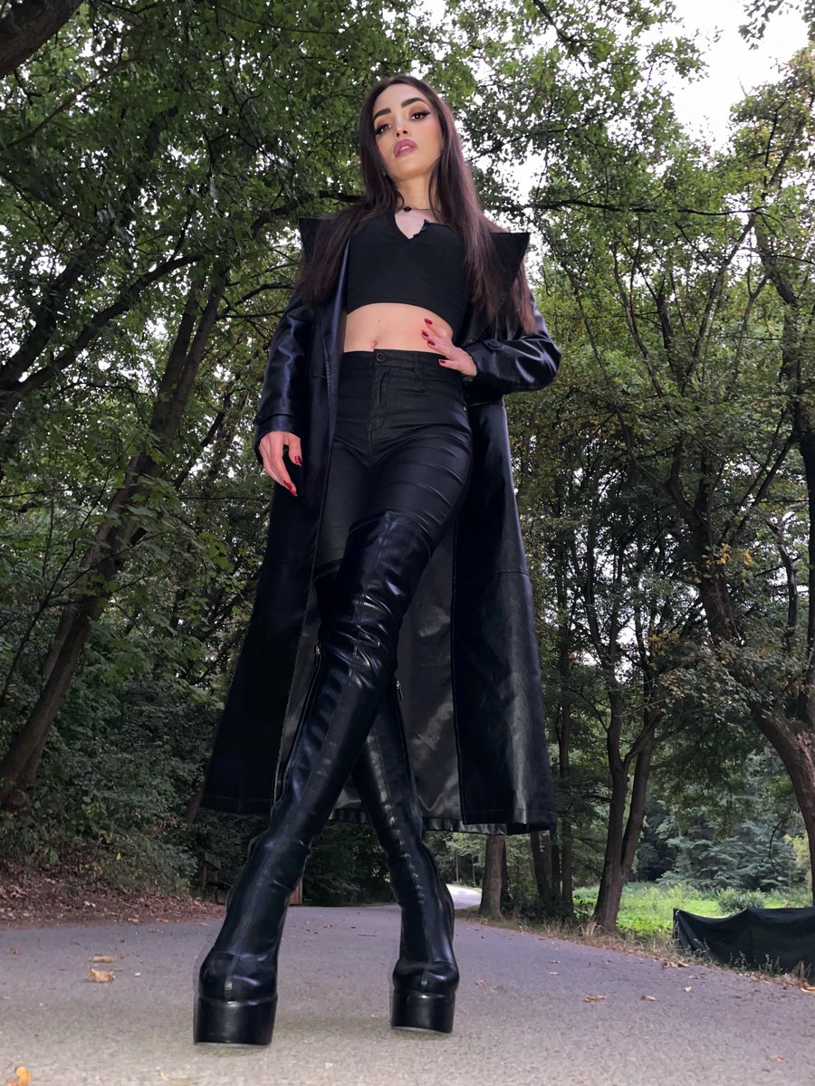 Aliena Moore | FinDom tweet media