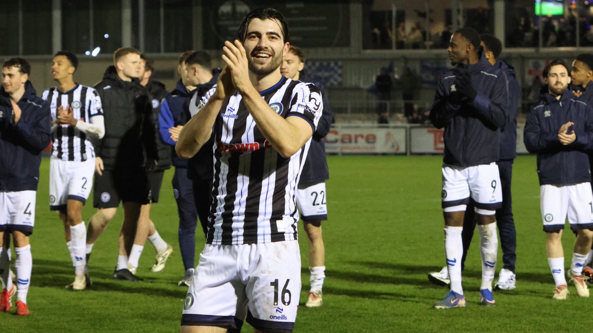 Casey Pettit tweet media