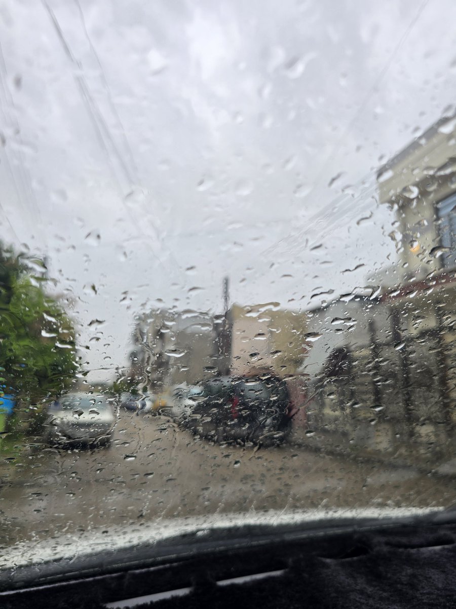 بين المطر وعيونك تشابه كبير… كلاهما يجعل قلبي يهدأ.. <a href="/myAdore33/">Suham 🏹🩵</a>
