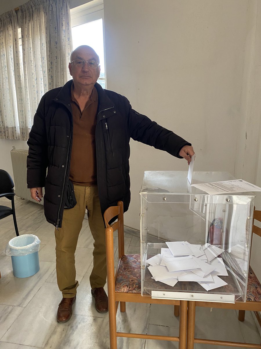 MOURTZINOSJ's tweet photo. Ασκώντας το εκλογικό μου δικαίωμα στην Τ.Ο. Τροπαίων -Αρκαδίας. https://t.co/S19qmCwugO
