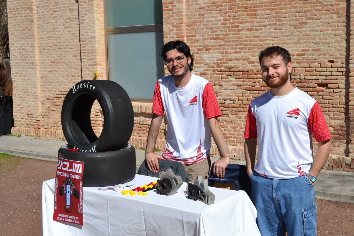 🙏Gracias a todo el personal que lo hizo posible: más de 20 personas entre profesorado, personal técnico e investigador, representantes de estudiantes y miembros de DIANA y UCLM Racing Team, que colaboraron en stands, visitas guiadas, laboratorios y charlas.
