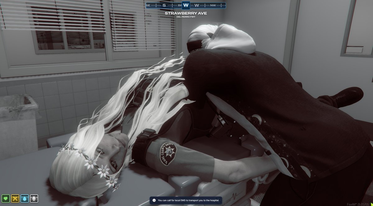 One Smol Bumble tweet media