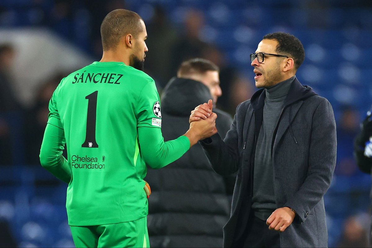 Just Chelsea tweet media