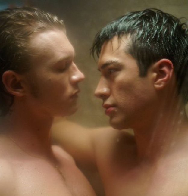 UpdateCharts tweet media